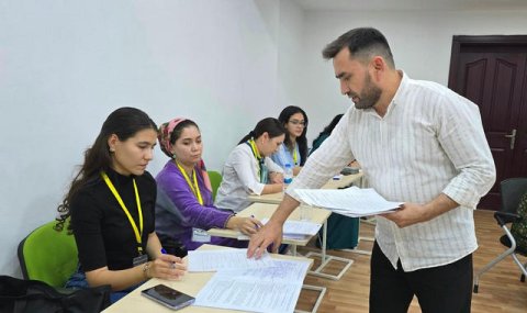 В Туркменистане прошли тренинги для женщин-предпринимателей