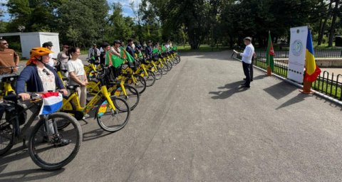 Посольство Туркменистана провело велопробег в Бухаресте