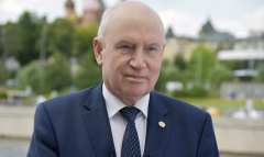 Сергей Лебедев отметил значение конференции по здравоохранению в «Авазе»