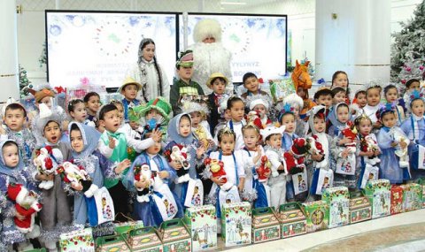 В Туркменистане в городе Аркадаг прошли новогодние торжества