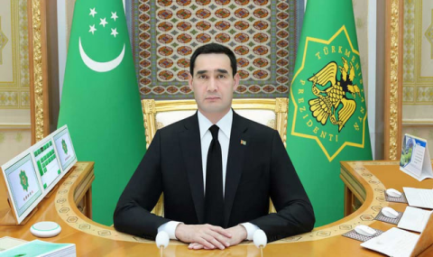 Президент Туркменистана провел очередное заседание Кабинета Министров