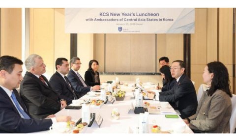 Посол Туркменистана участвовал в переговорах по таможенному сотрудничеству