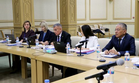 Совещание по вопросам воды и здравоохранения прошло в Ашхабаде