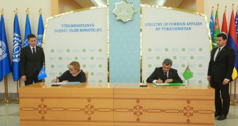 Туркменистан и ПРООН подписали ряд соглашений в Ашхабаде