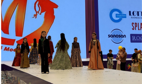 На Kids EXPO прошел показ туркменской детской моды