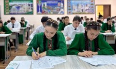 В Ашхабаде прошла олимпиада по основам экономики среди школьников