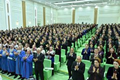 В Туркменистане отметили третью годовщину открытия города Аркадаг