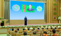 В Ашхабаде вручили ордена «Zenan Kalby» и почётные звания