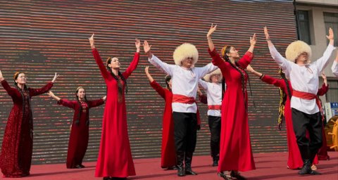 Туркменская молодежь представила национальную культуру на фестивале в Пекине