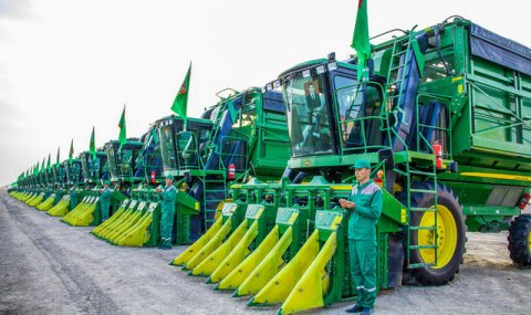 Туркменистан готовится к участию в выставке сельхозтехники в Синьцзяне