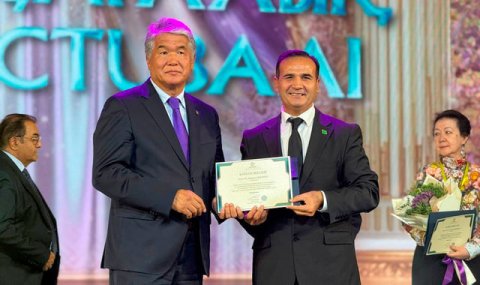 Туркменистан отмечен наградой на международном театральном фестивале