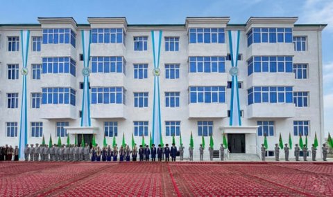 В Этрекском этрапе для сотрудников таможни Туркменистана открыт новый жилой дом