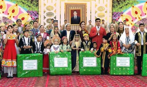 Творческая встреча в Ашхабаде посвящена семейным ценностям и связи поколений