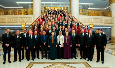 В Туркменистане прошла международная конференция «Ynsanperwerlik yoly»