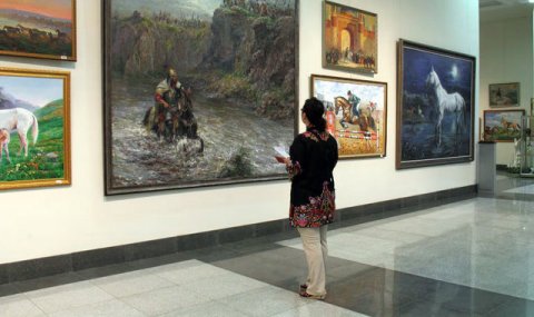 В Ашхабаде открылась выставка к празднику скакуна
