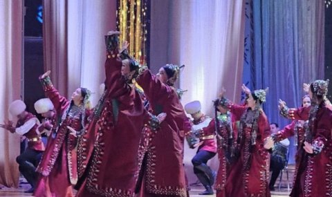 В столице Туркменистана прошёл концерт ко Дню работников нефтегазовой отрасли