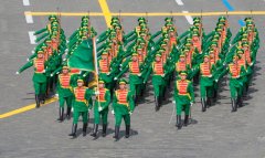 Туркменский почетный караул прошёл по Красной площади в честь Победы