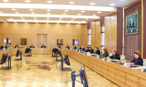 В МИД Туркменистана прошёл круглый стол по вопросам сотрудничества с МОТ