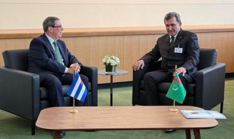 Состоялась встреча глав МИД Туркменистана и Кубы