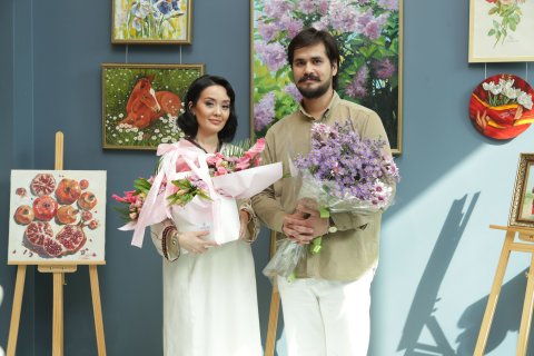 «Созвучие форм и красок»: в Ашхабаде открылась выставка живописи и скульптуры