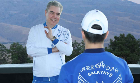 Гурбангулы Бердымухамедов напутствовал участников Группы «Galkynyş»