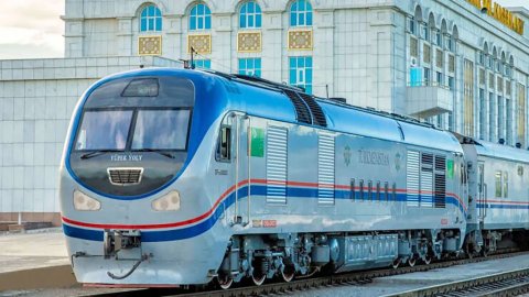 Узбекистан планирует активизировать развитие транзитных маршрутов через Туркменистан