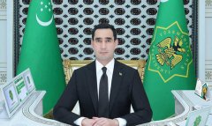 Сердар Бердымухамедов поздравил народ Туркменистана с Ораза байрамы