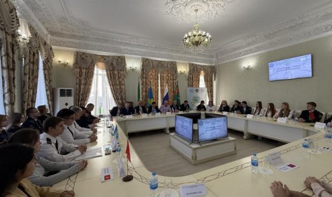 Консульство Туркменистана организовало Модель ООН в Астрахани