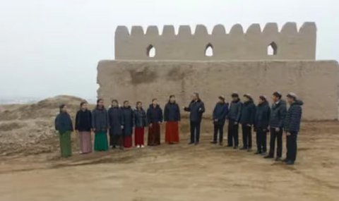 Школьники Туркменистана изучают историю и культуру на экскурсиях