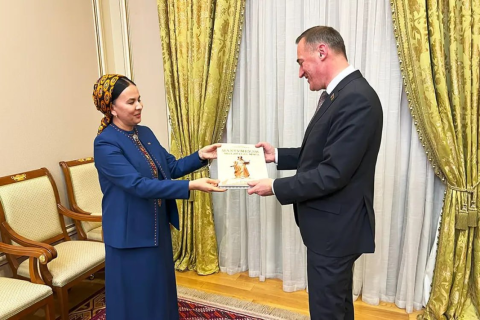 В Ашхабаде прошли переговоры по развитию культурного сотрудничества с Беларусью