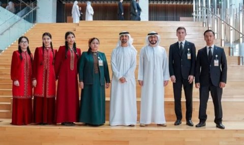 Студенты Туркменистана проходят обучение в Дипломатической академии ОАЭ