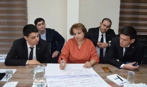 В Ашхабаде обсудили стратегию комплексного управления границами