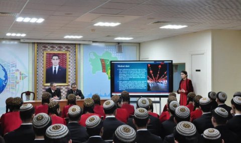 В ИМО МИД Туркменистана прошёл семинар ко Всемирному дню арабского языка