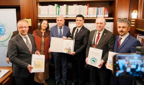 Туркменские книги пополнили фонд национальной библиотеки Турции