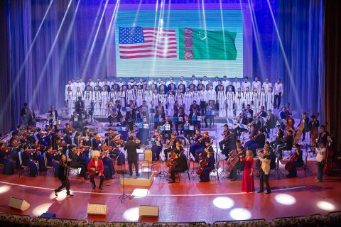 Музыкальный мост: концерт «Broadway and Beyond» объединил американских и туркменских артистов