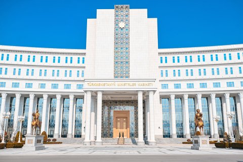 Президент Туркменистана провёл заседание Кабинета Министров