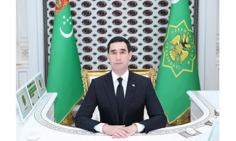 Президент Туркменистана поздравил деятелей культуры с профессиональным праздником