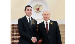 Президент Туркменистана принял участие в праздновании 80-летия Победы