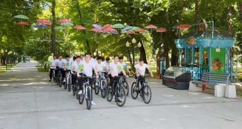 Посольство Туркменистана организовало велопробег в Ташкенте