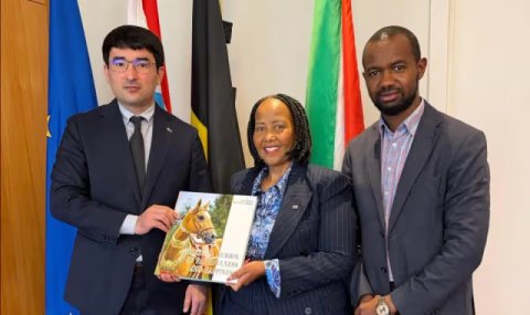 Посол Туркменистана в Бельгии встретился с послом ЮАР