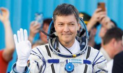 Президент Туркменистана поздравил Олега Кононенко с профессиональными успехами