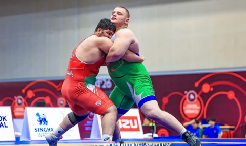 Туркменский борец стал серебряным призером чемпионата Азии