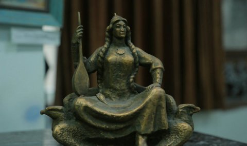 Туркменский скульптор Максатмурат Ходжаинов продолжает удивлять новыми работами