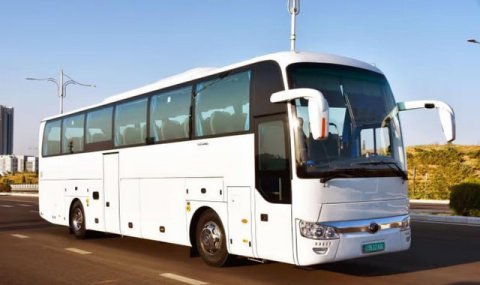 Бесплатные автобусы к мавзолею «Ак Ишан» доступны для жителей Ашхабада