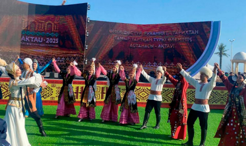 Туркменские артисты выступили на открытии года «Актау — культурная столица тюркского мира 2025»