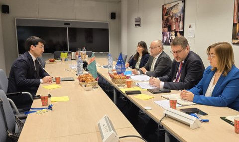 Посол Туркменистана провел встречу со Спецпредставителем ЕС