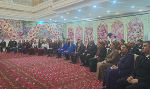 Международный день пожилых людей отметили в Туркменистане