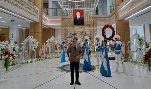 В туркменском вузе отметили Международный женский день