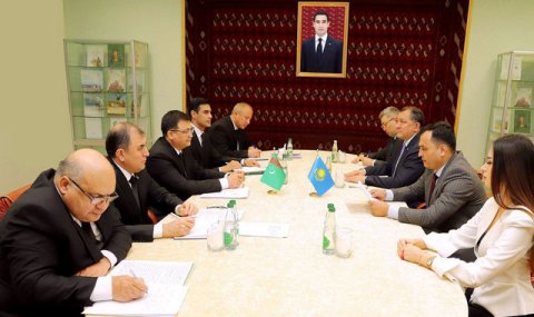 ВУЗы Туркменистана и Казахстана расширяют сотрудничество