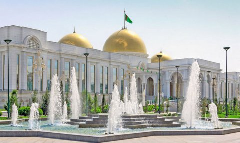 Президент Туркменистана поздравил Индию с Днем независимости